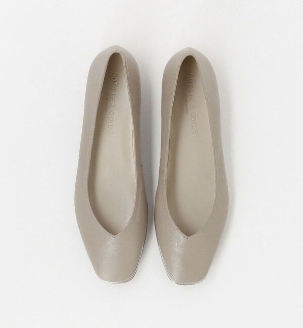 ODETTE E ODILE「ソフトVカット フラット15&darr;&uarr;」|パンプス|