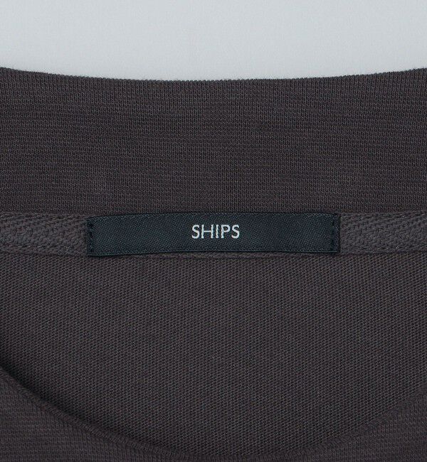 SHIPS「【WEB限定】SHIPS:〈抗菌・防臭〉テレワーク ビズ ワンポイントロゴ クルーネック長袖Tシャツ」|Tシャツ・カットソー|