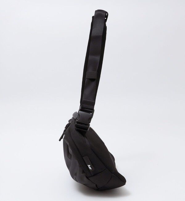 SHIPS「Aer: TECH SLING 3」|ショルダー・メッセンジャー|