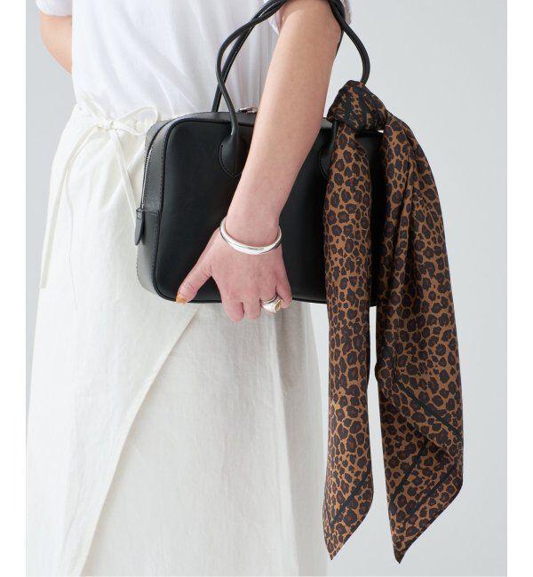 VERMEIL par iena「Le Scarf（レ スカーフ）LEO 80x80 LEO SCARF」|バンダナ・スカーフ|ブラウン