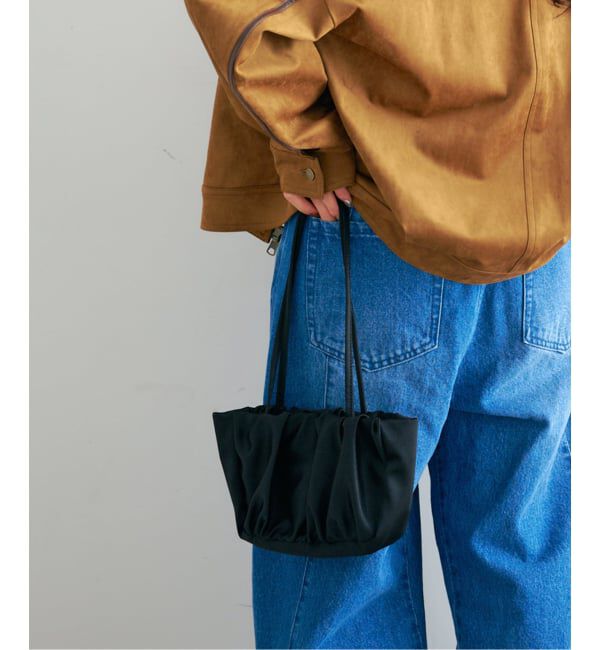 U by SPICK&SPAN「《予約》【VENGDI / ベンディ】サテントート」|ショルダー・メッセンジャー|ブラック