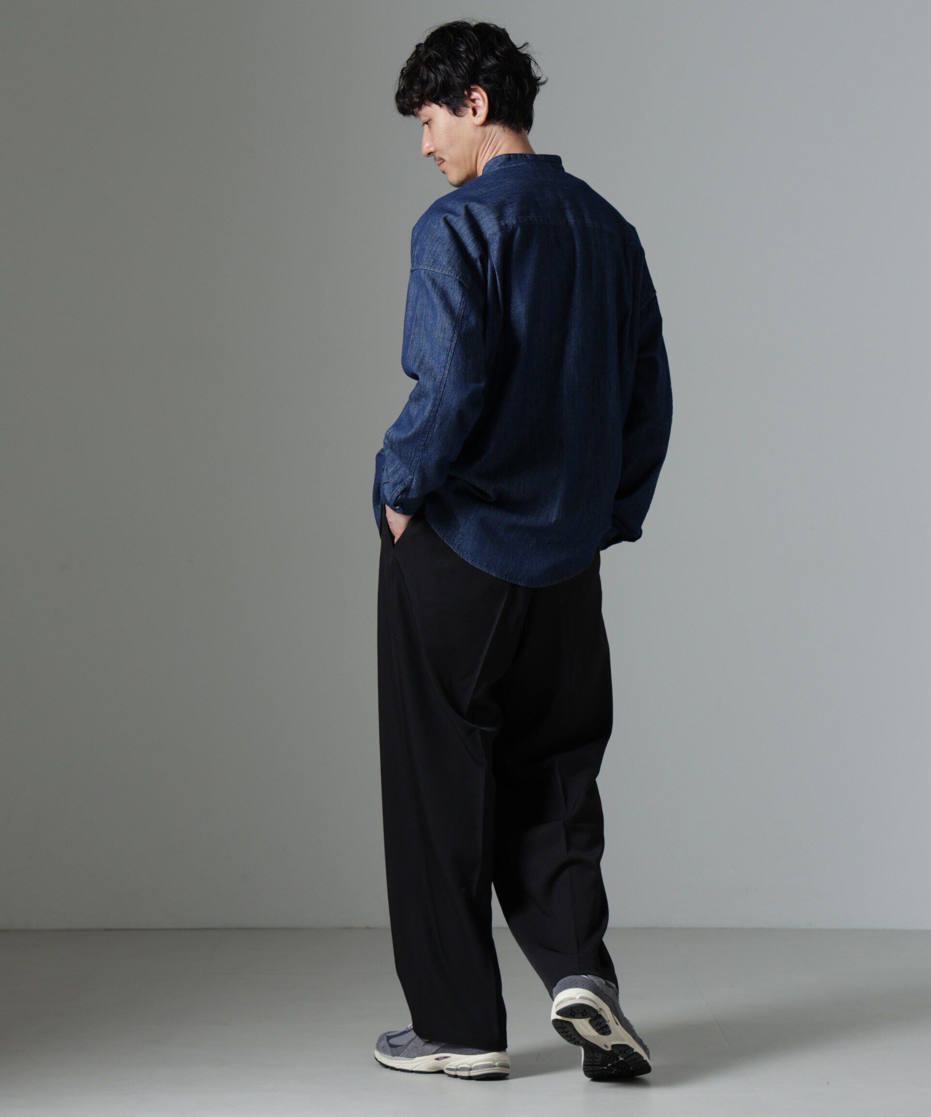 nano･universe「「大人のワイドシャツ」バンドカラーデニム 長袖」|シャツ・ブラウス|