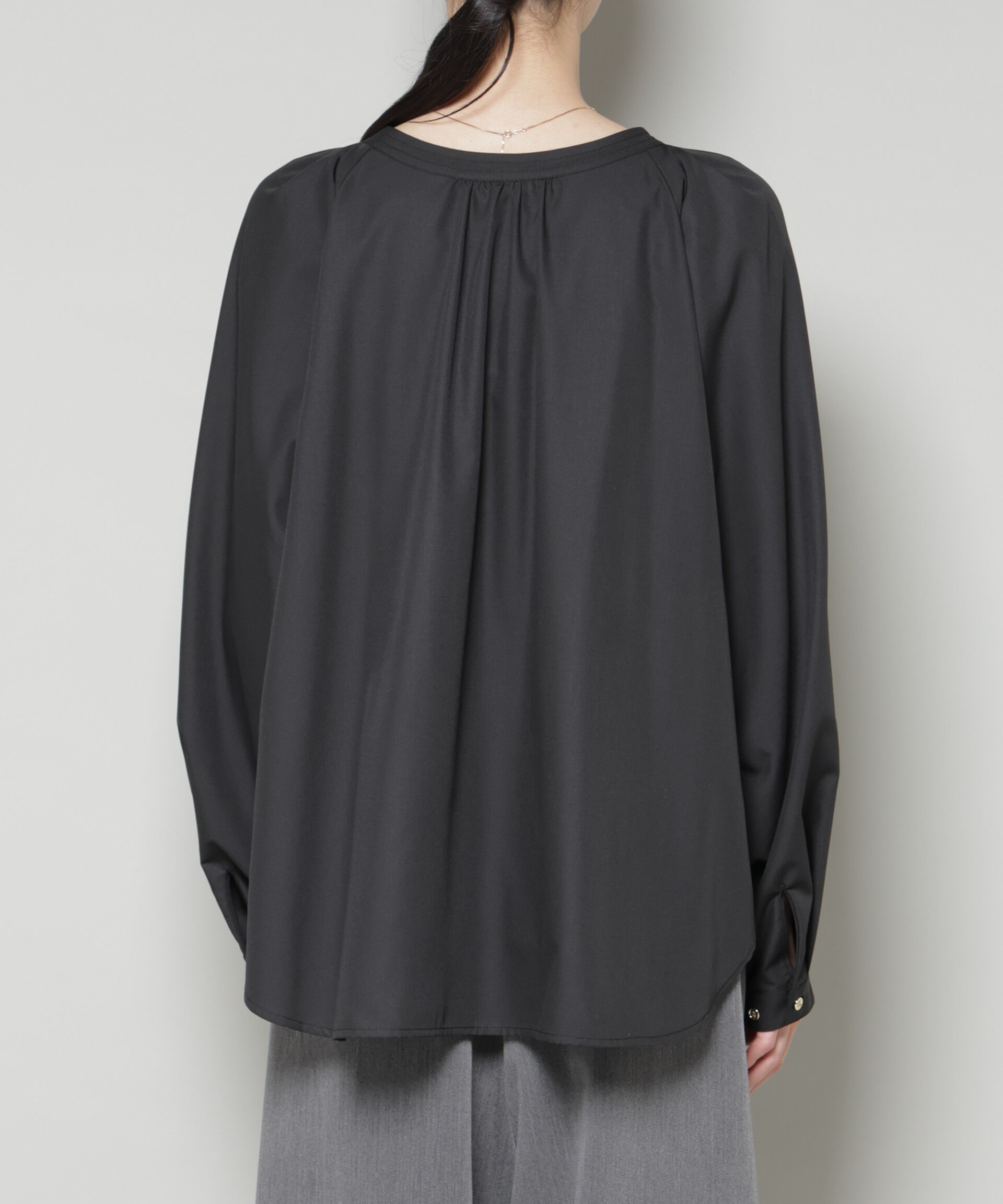 nano･universe「前後2wayラグランスリーブデザインブラウス」|シャツ・ブラウス|