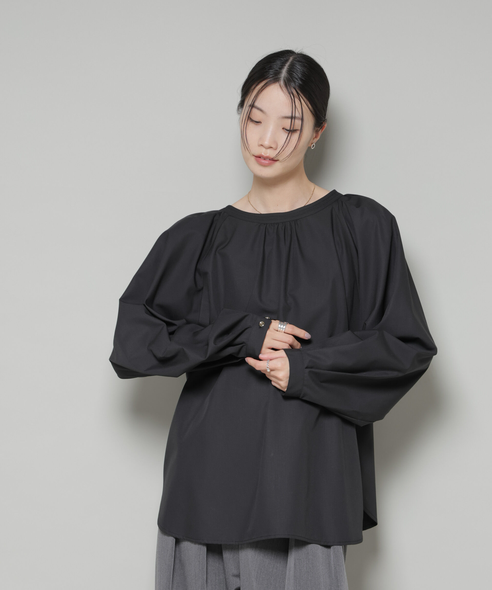 nano･universe「前後2wayラグランスリーブデザインブラウス」|シャツ・ブラウス|