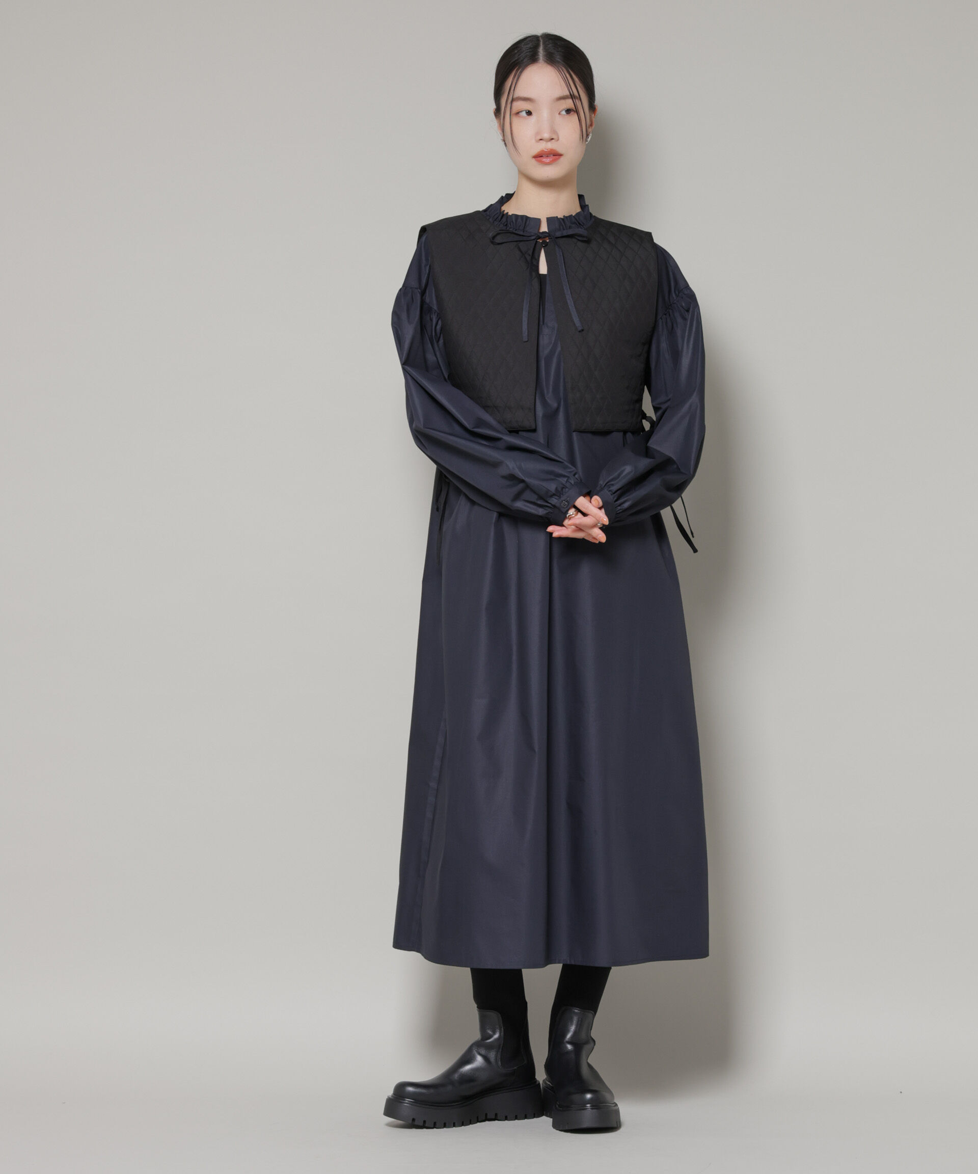 nano･universe「キルティングベスト&times;ギャザーワンピース アンサンブルセット」|ワンピース|ブラック