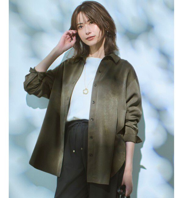 23区「【見上愛さん着用/Oggi10月号掲載/洗える】スエーディーサテン シャツ」|シャツ・ブラウス|カーキ系
