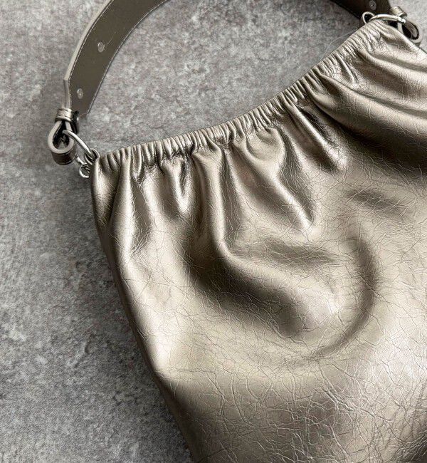 fredy emue「チェーン＆ワンハンドルギャザーバッグ」|ショルダー・メッセンジャー|