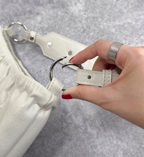 fredy emue「チェーン＆ワンハンドルギャザーバッグ」|ショルダー・メッセンジャー|