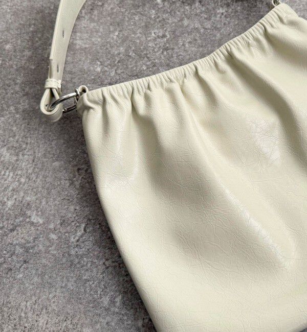 fredy emue「チェーン＆ワンハンドルギャザーバッグ」|ショルダー・メッセンジャー|