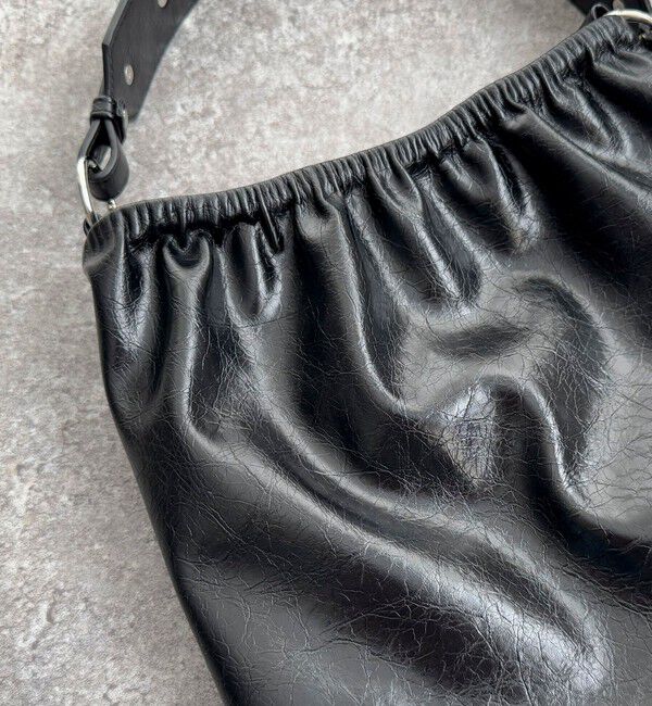 fredy emue「チェーン＆ワンハンドルギャザーバッグ」|ショルダー・メッセンジャー|