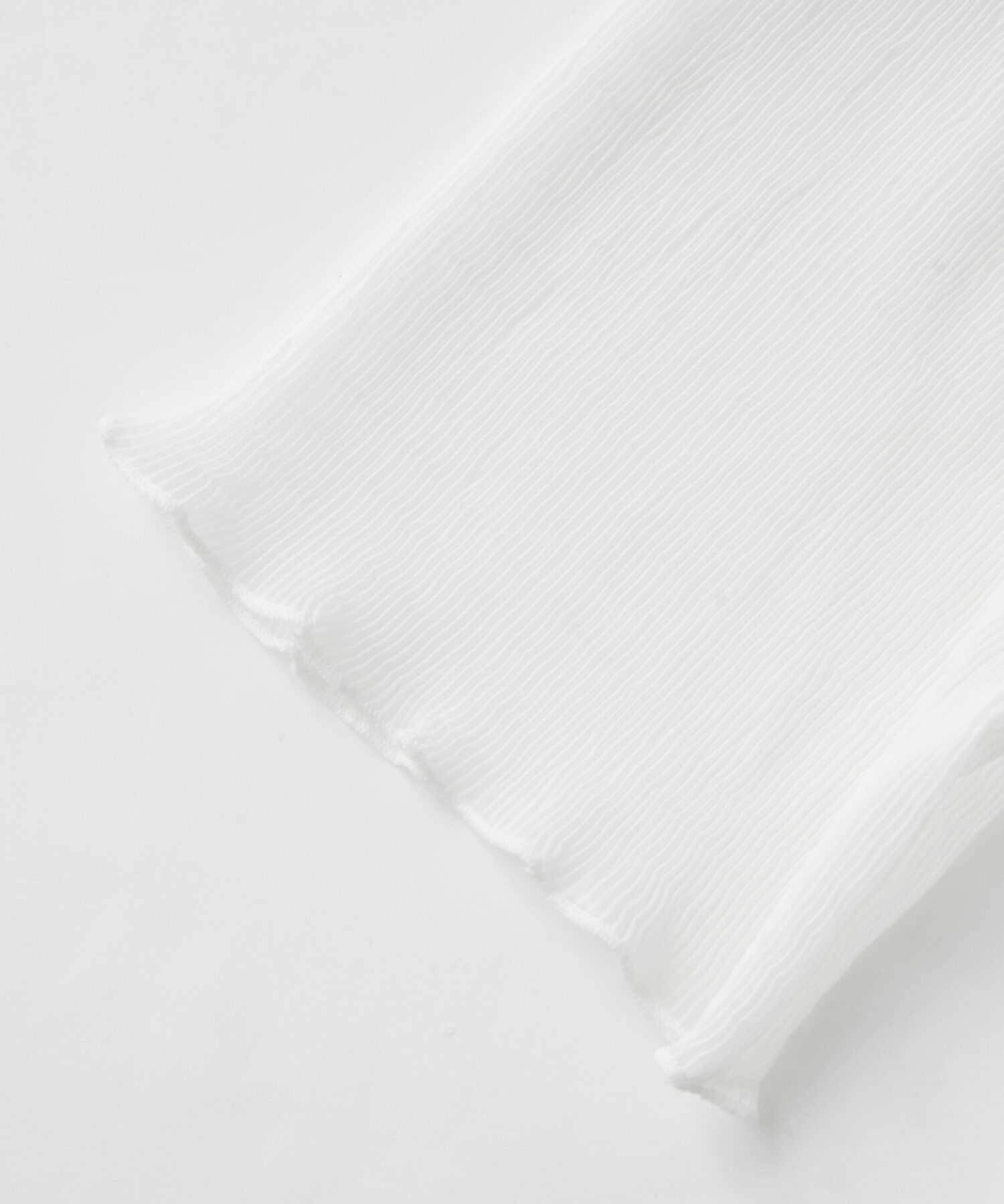 vis-a-vis「【WEB限定】インナーキャミ付きシアー楊柳プルオーバー」|シャツ・ブラウス|