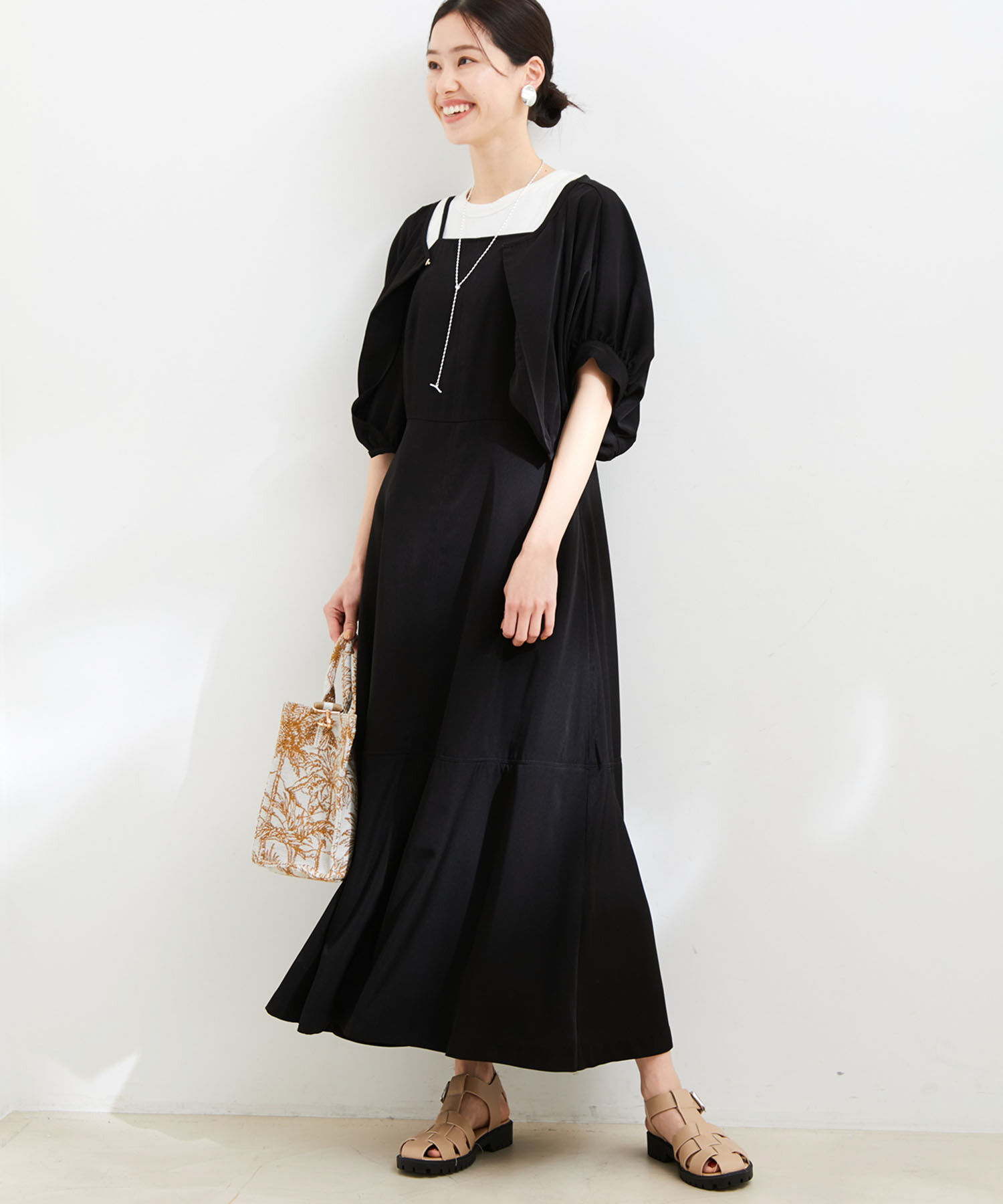 VIS「【洗える・防シワ】ボレロ＆ホルターネック付きキャミワンピース」|ワンピース|ブラック(01)