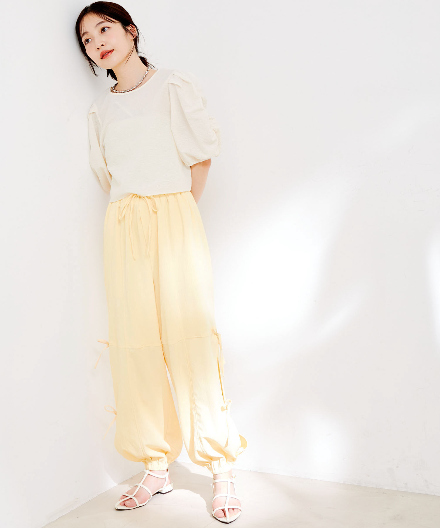 VIS「【洗える】サイドスリットリボンパンツ」|カーゴ|