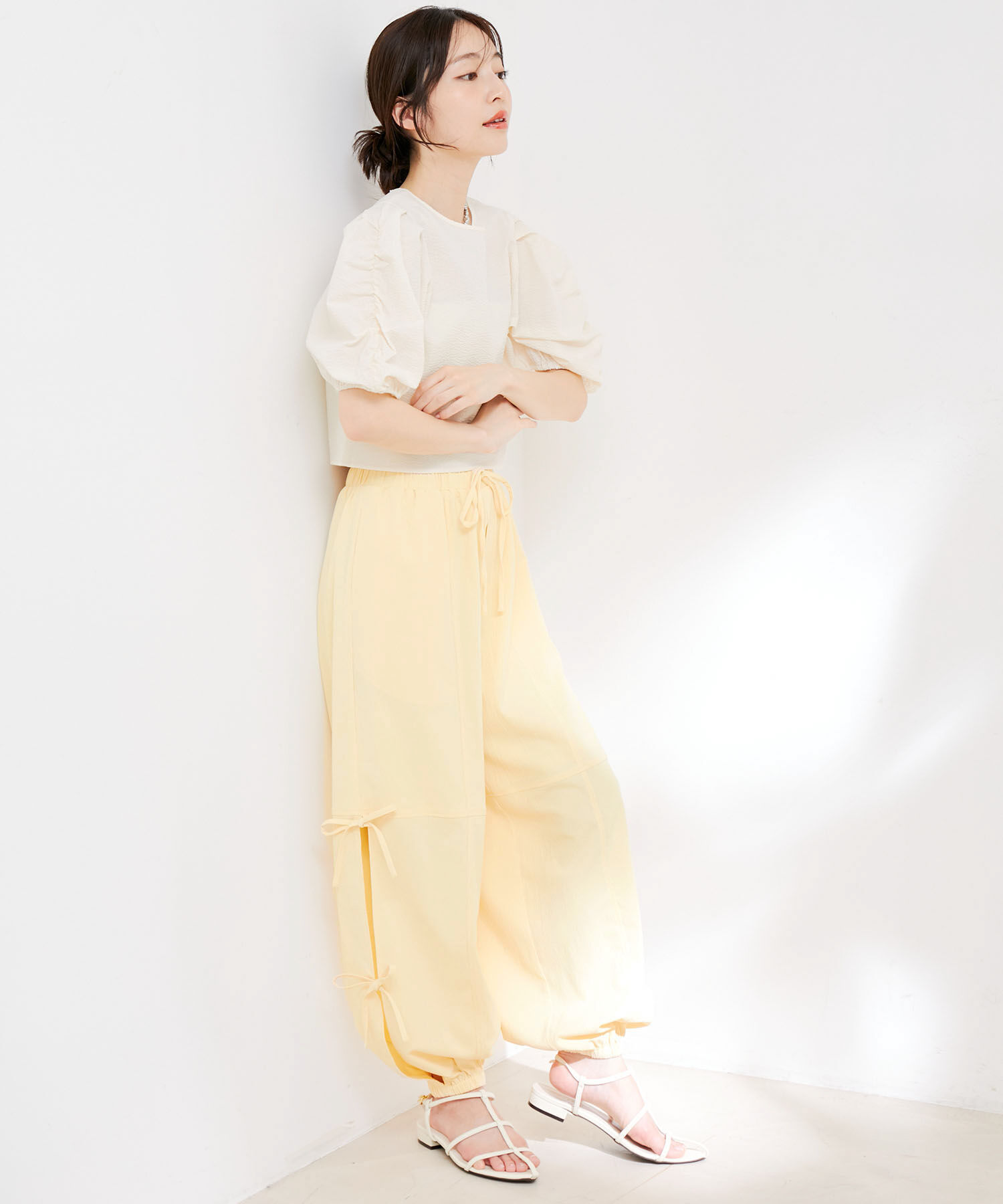 VIS「【洗える】サイドスリットリボンパンツ」|カーゴ|