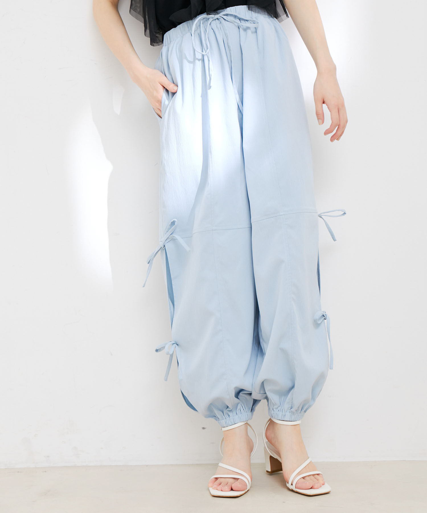 VIS「【洗える】サイドスリットリボンパンツ」|カーゴ|