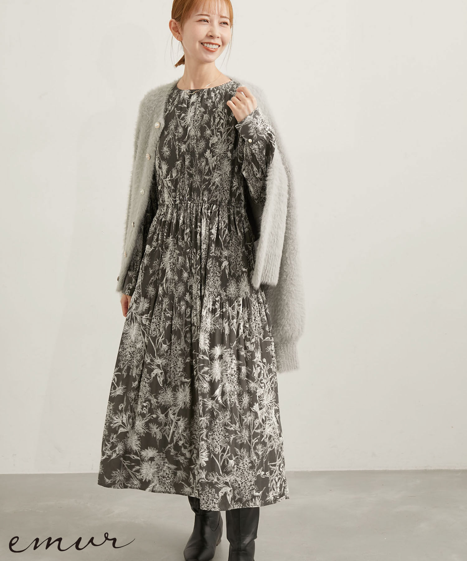 Rope&rsquo;Picnic「【emur/エミュール】プリーツフラワープリントワンピース」|ワンピース|グレー(07)