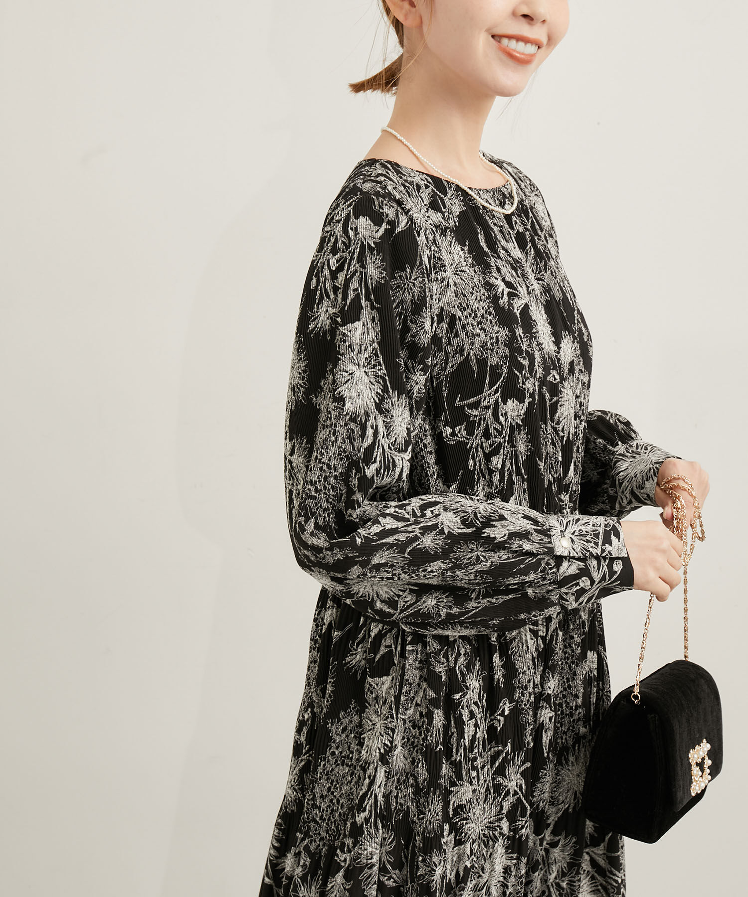 Rope&rsquo;Picnic「【emur/エミュール】プリーツフラワープリントワンピース」|ワンピース|