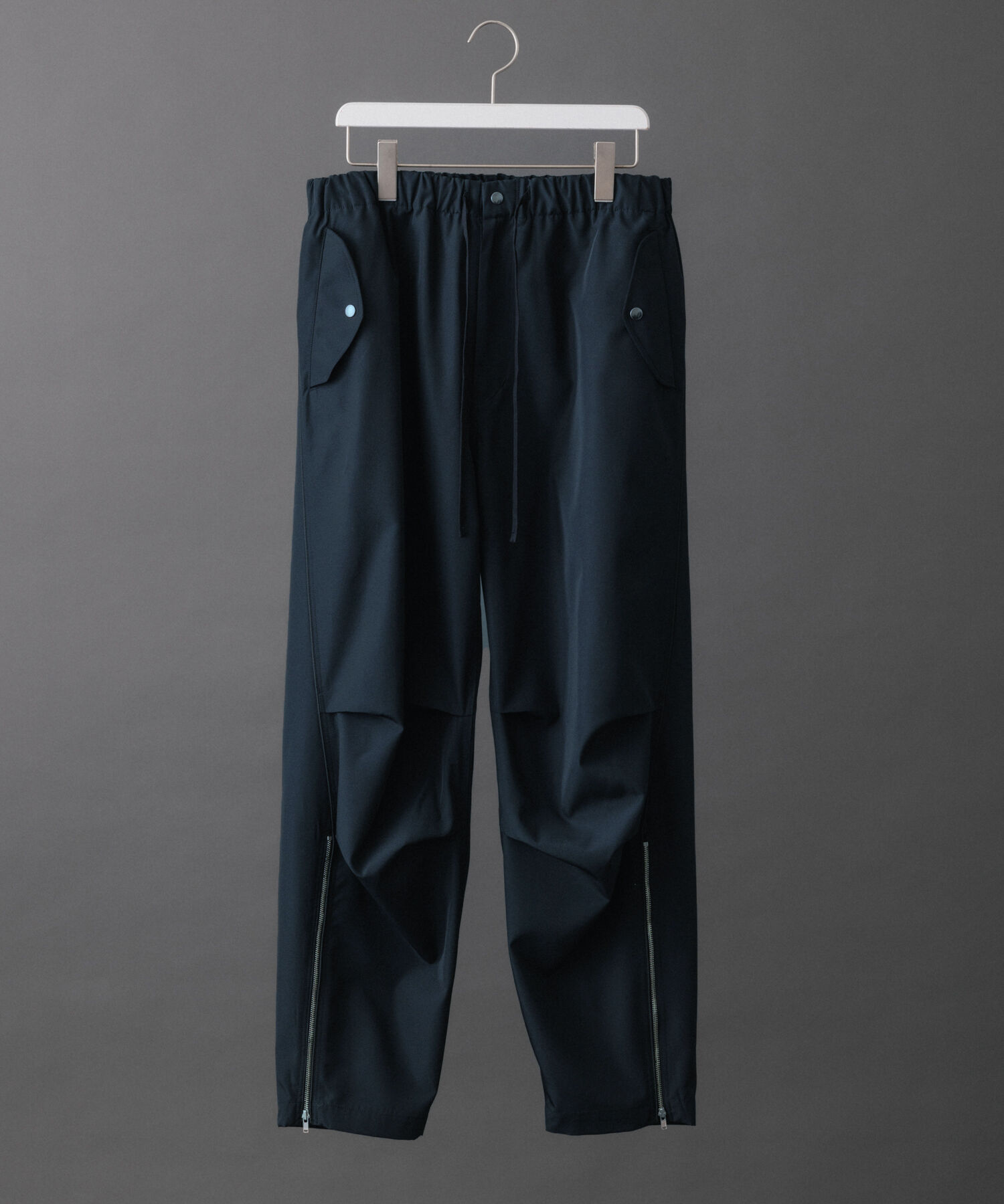 ADAM ET ROPE'「【NIKKE/ニッケ】撥水タフタ ドローストリング ワイド トラック パンツ / セットアップ対応 / UNISEX」|その他|