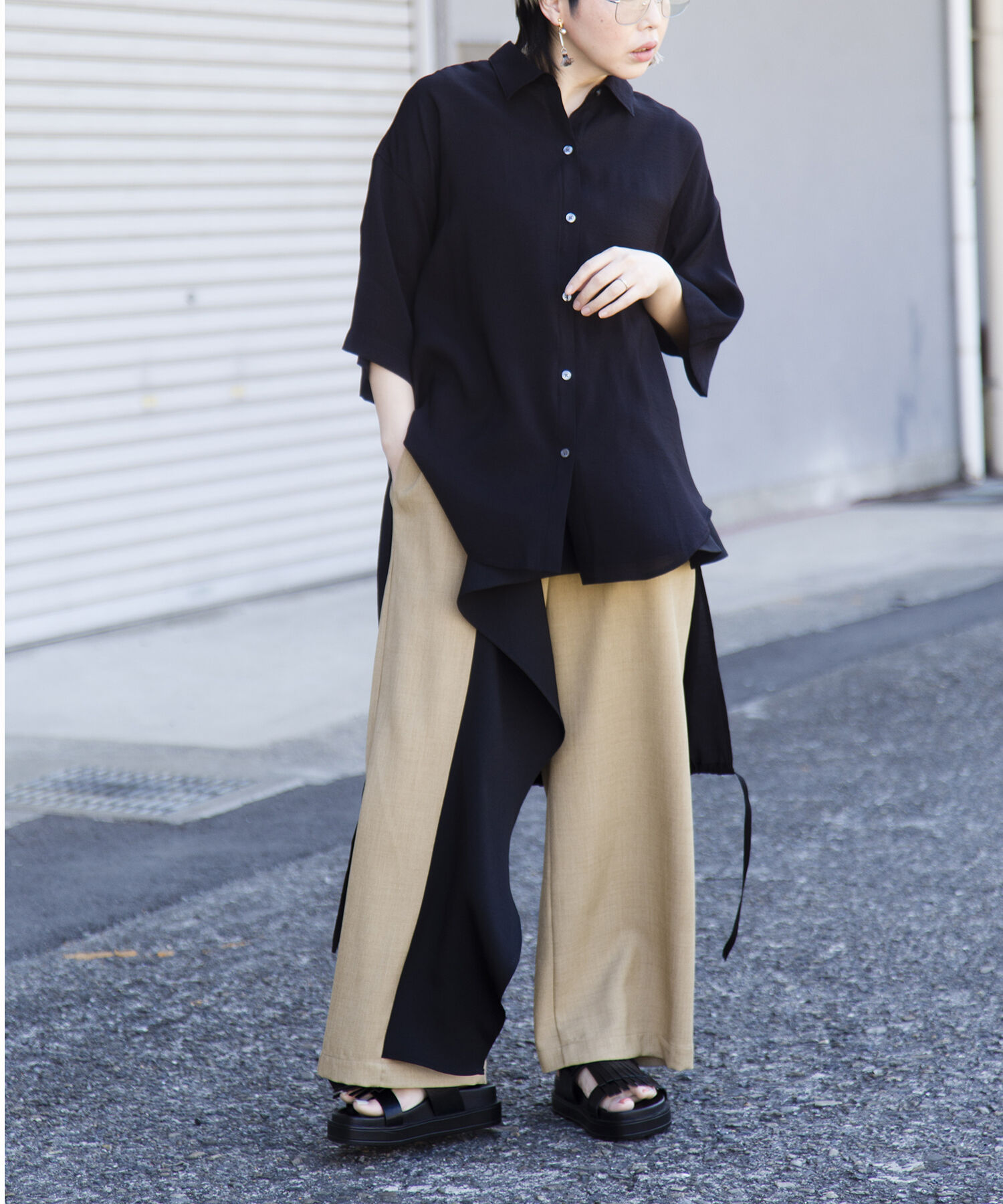  「【WEB限定アイテム】ﾊﾞｯｸﾛﾝｸﾞｷﾞｬｻﾞｰﾌﾞﾗｳｽ」|シャツ・ブラウス|