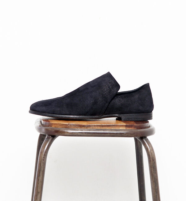 alfredoBANNISTER「【スネーク型押し】ソフトレザー フラットシューズ」|その他|ブラック系その他1