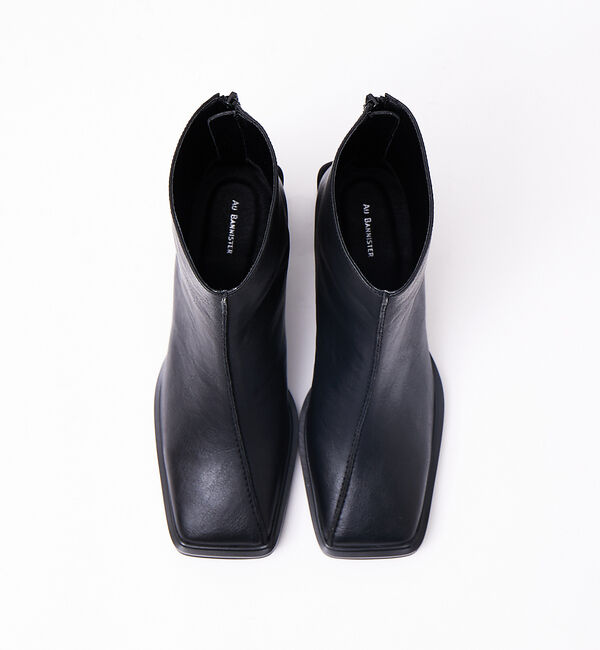 AU BANNISTER「【WEB限定】アシンメトリースクエアトゥショートブーツ」|ショートブーツ|