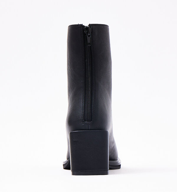 AU BANNISTER「【WEB限定】アシンメトリースクエアトゥショートブーツ」|ショートブーツ|