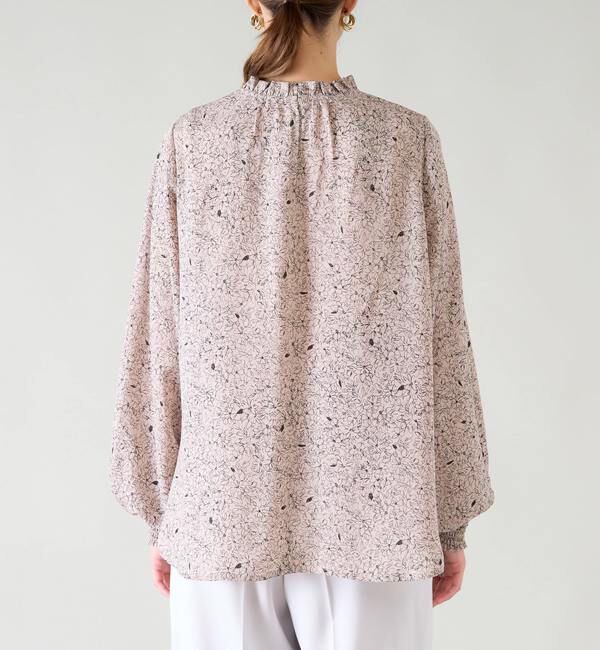 TIARA「フラワーカーテンプリントフリルネックブラウス」|シャツ・ブラウス|