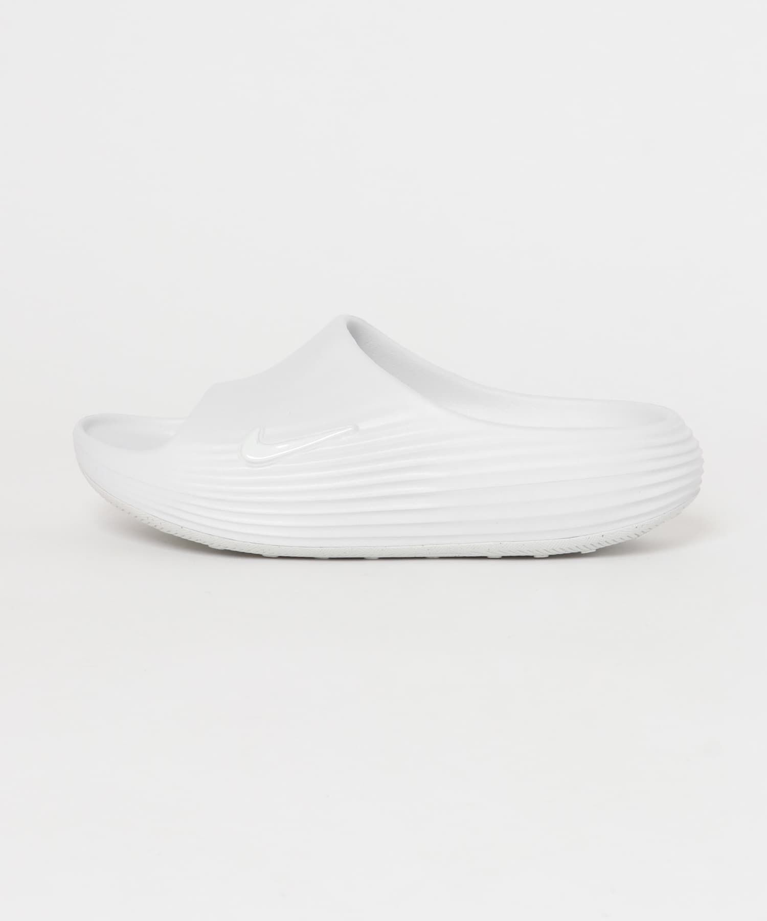 URBAN RESEARCH DOORS「NIKE　REACTX REJUVEN8 SLIDE」|サンダル|ホワイト