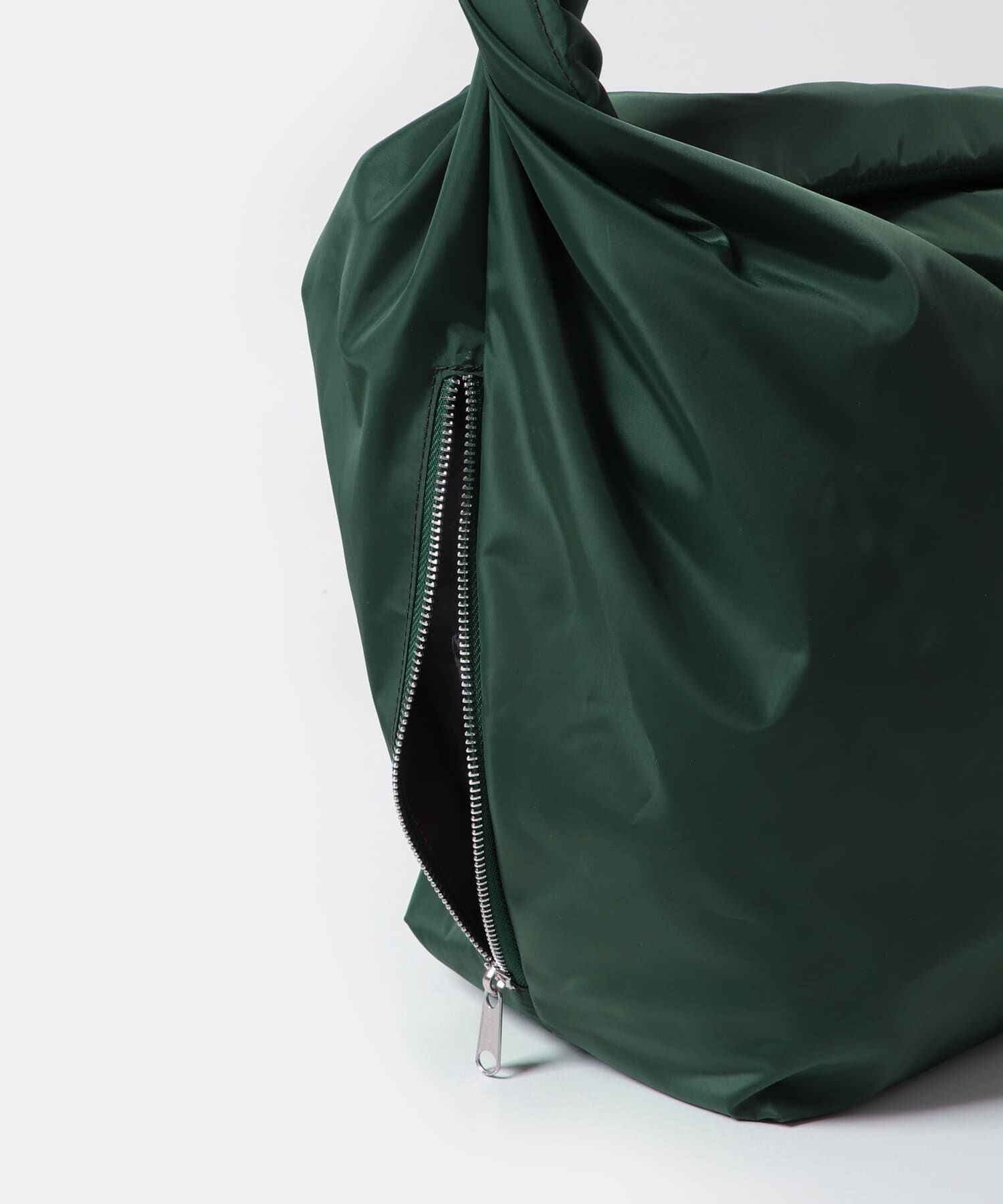 RODE SKO「撥水ビッグボディバッグ」|ショルダー・メッセンジャー|