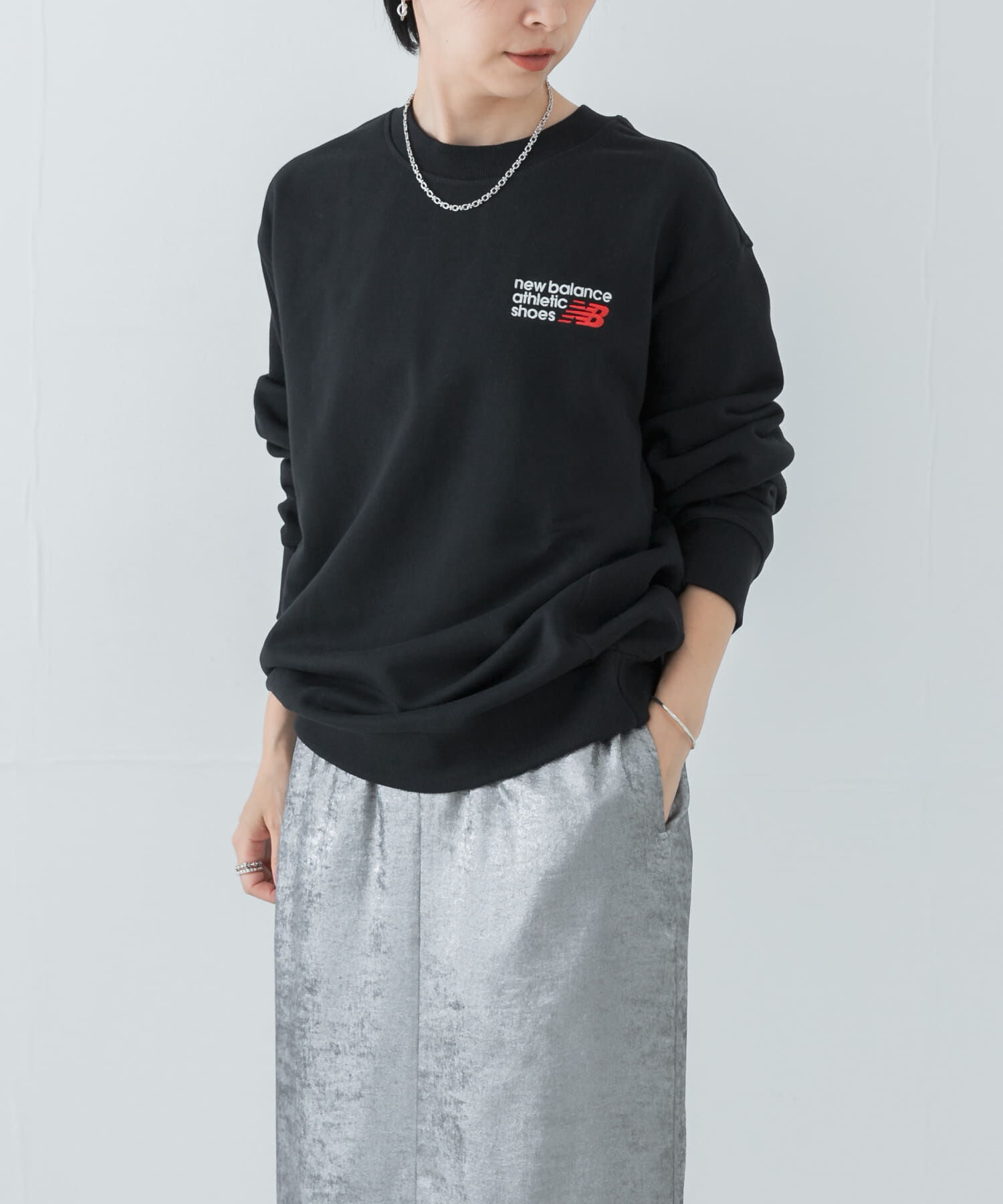 URBAN RESEARCH「NEW BALANCE　リラックスド スウェットクルー」|スウェット・ジャージ|ブラック