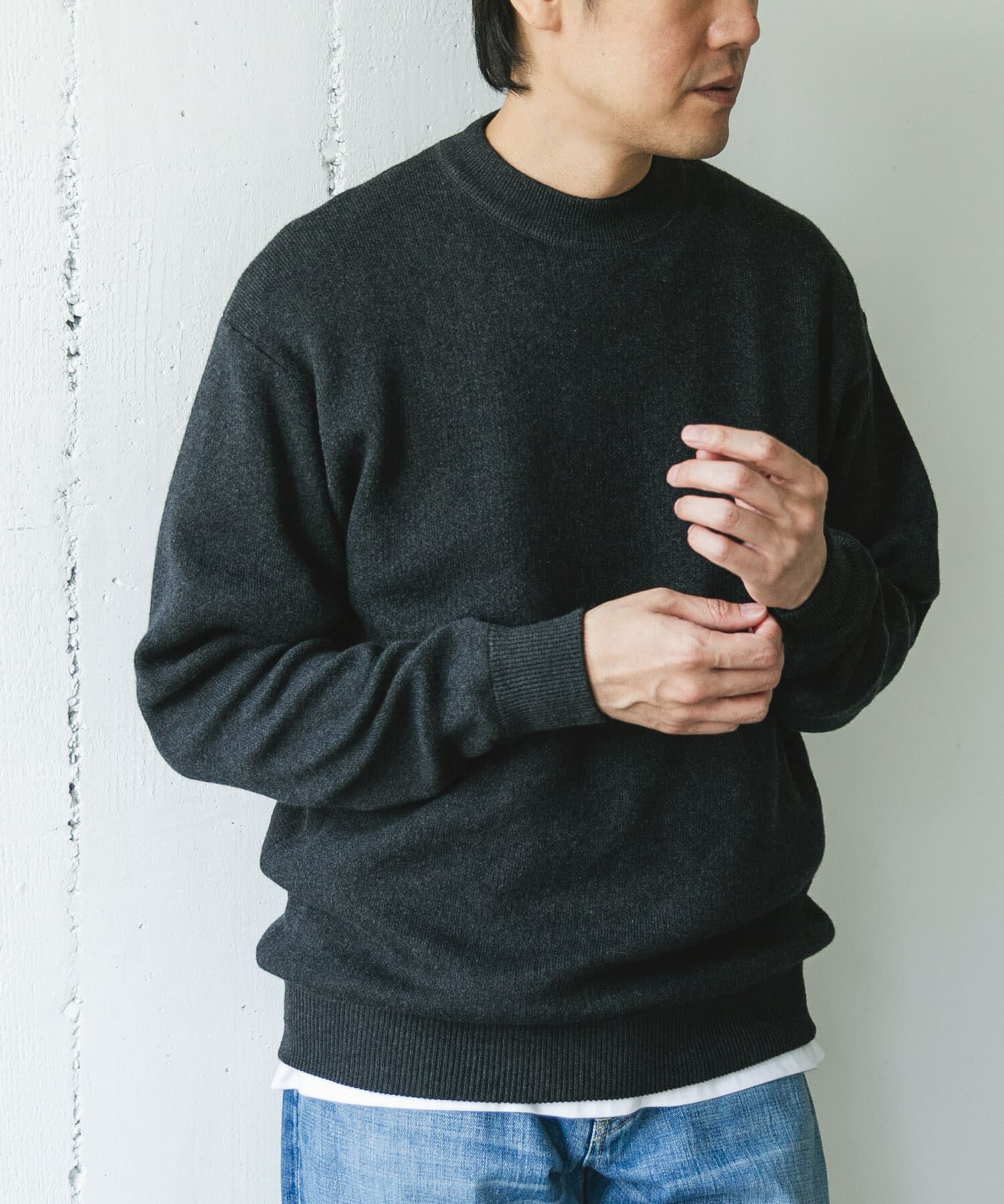 URBAN RESEARCH DOORS「『一部WEB限定カラー』コットンウール クルーネックニット」|ニット・セーター|チャコールグレー