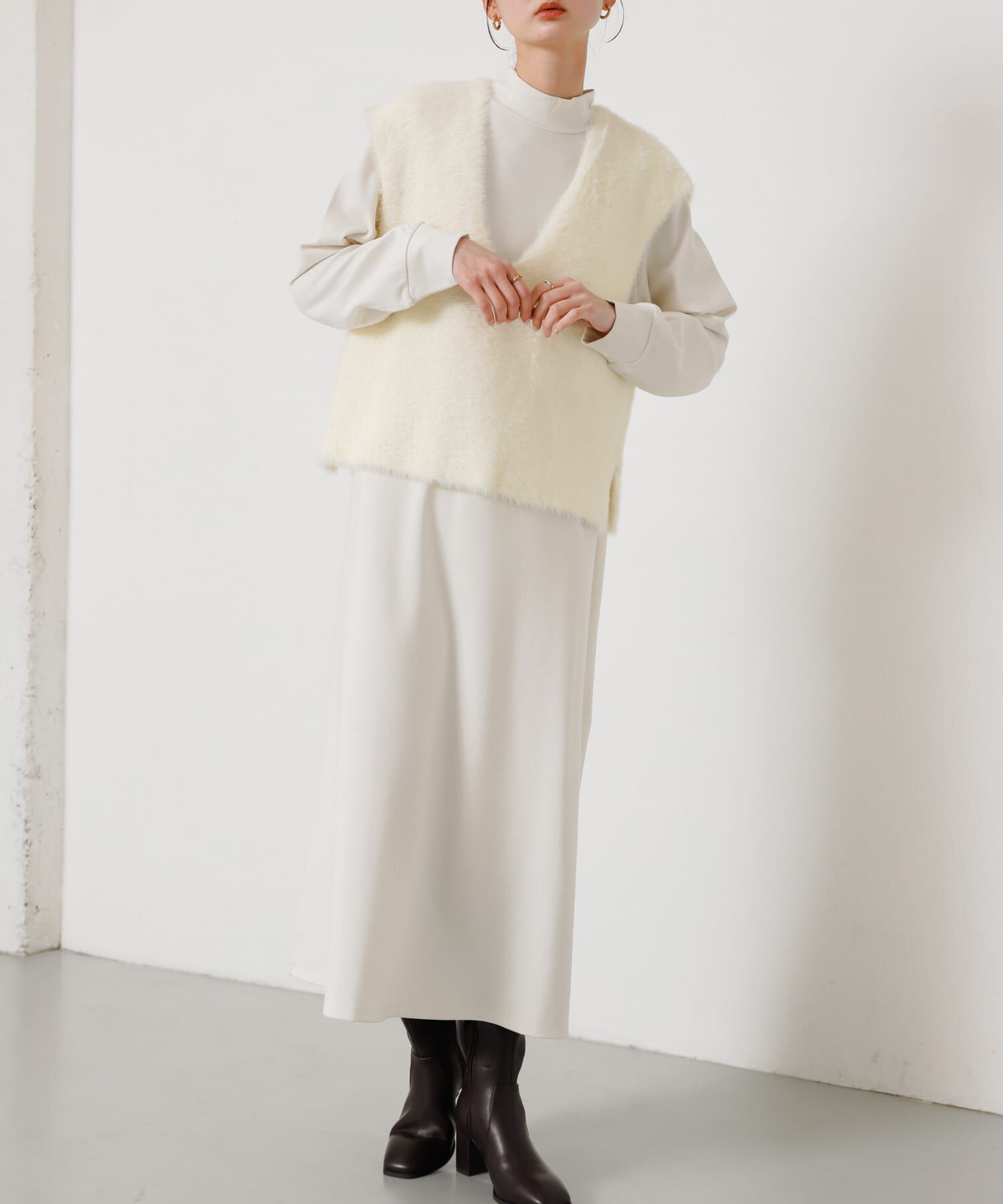 SENSE OF PLACE by URBAN RESEARCH「シャギーベストレイヤードワンピース」|ワンピース|