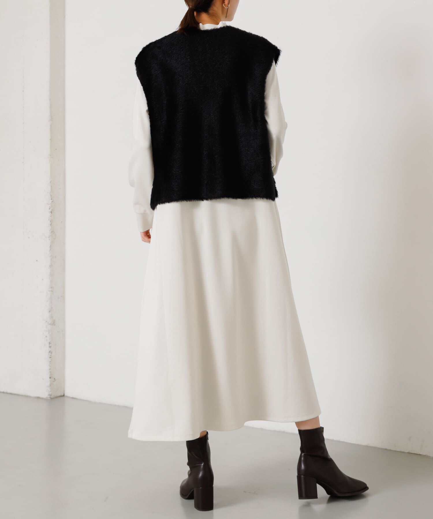 SENSE OF PLACE by URBAN RESEARCH「シャギーベストレイヤードワンピース」|ワンピース|