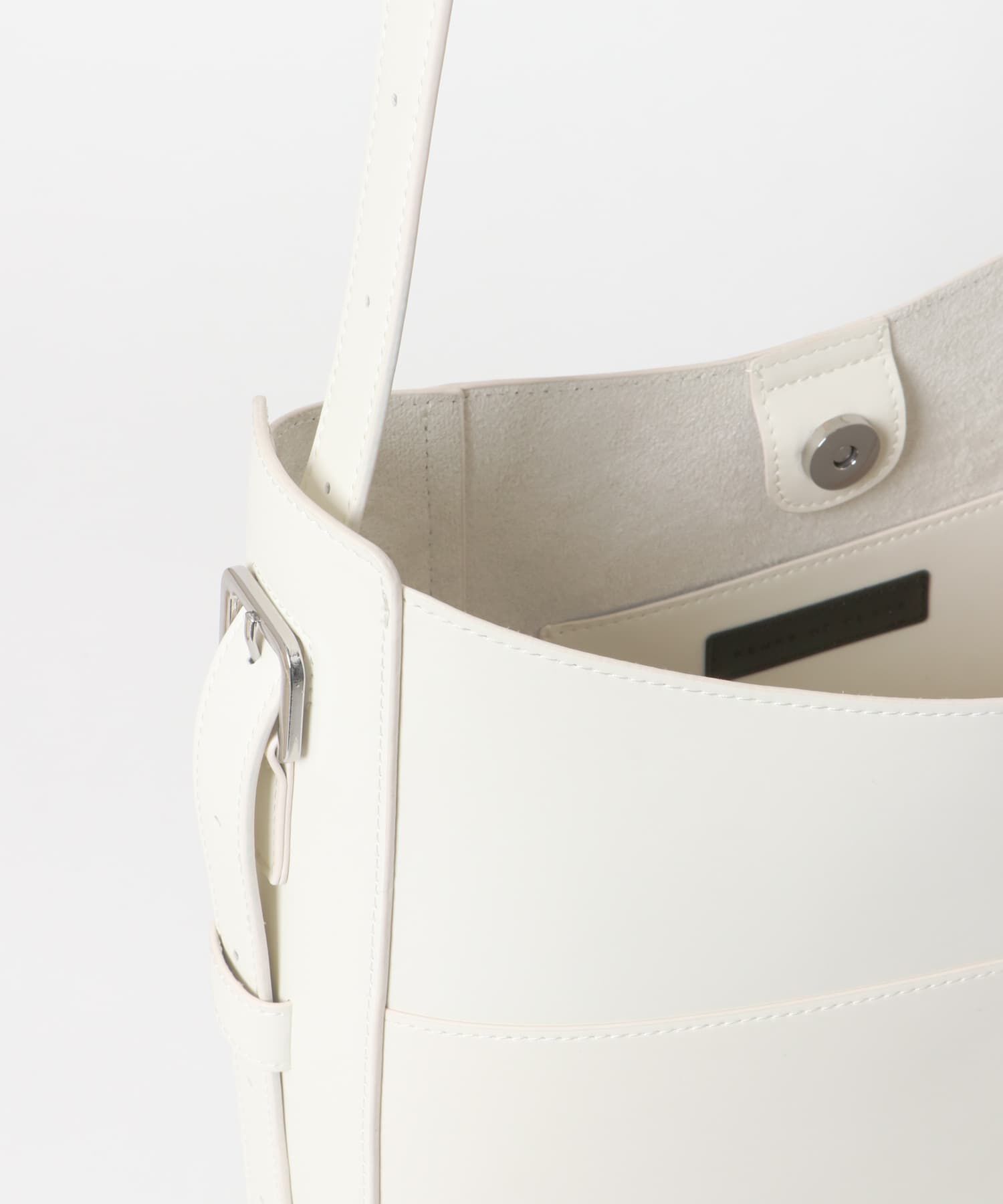 SENSE OF PLACE by URBAN RESEARCH「アウトポケットビッグショルダーバッグ」|ショルダー・メッセンジャー|