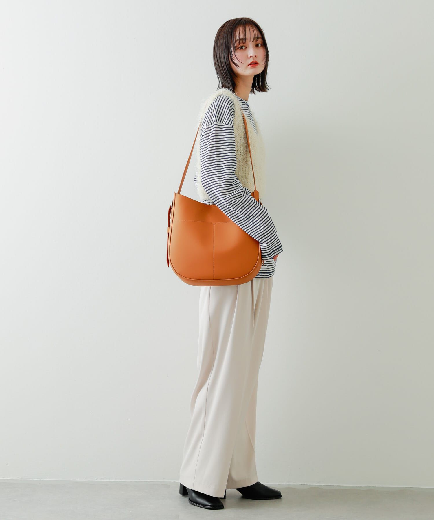 SENSE OF PLACE by URBAN RESEARCH「アウトポケットビッグショルダーバッグ」|ショルダー・メッセンジャー|