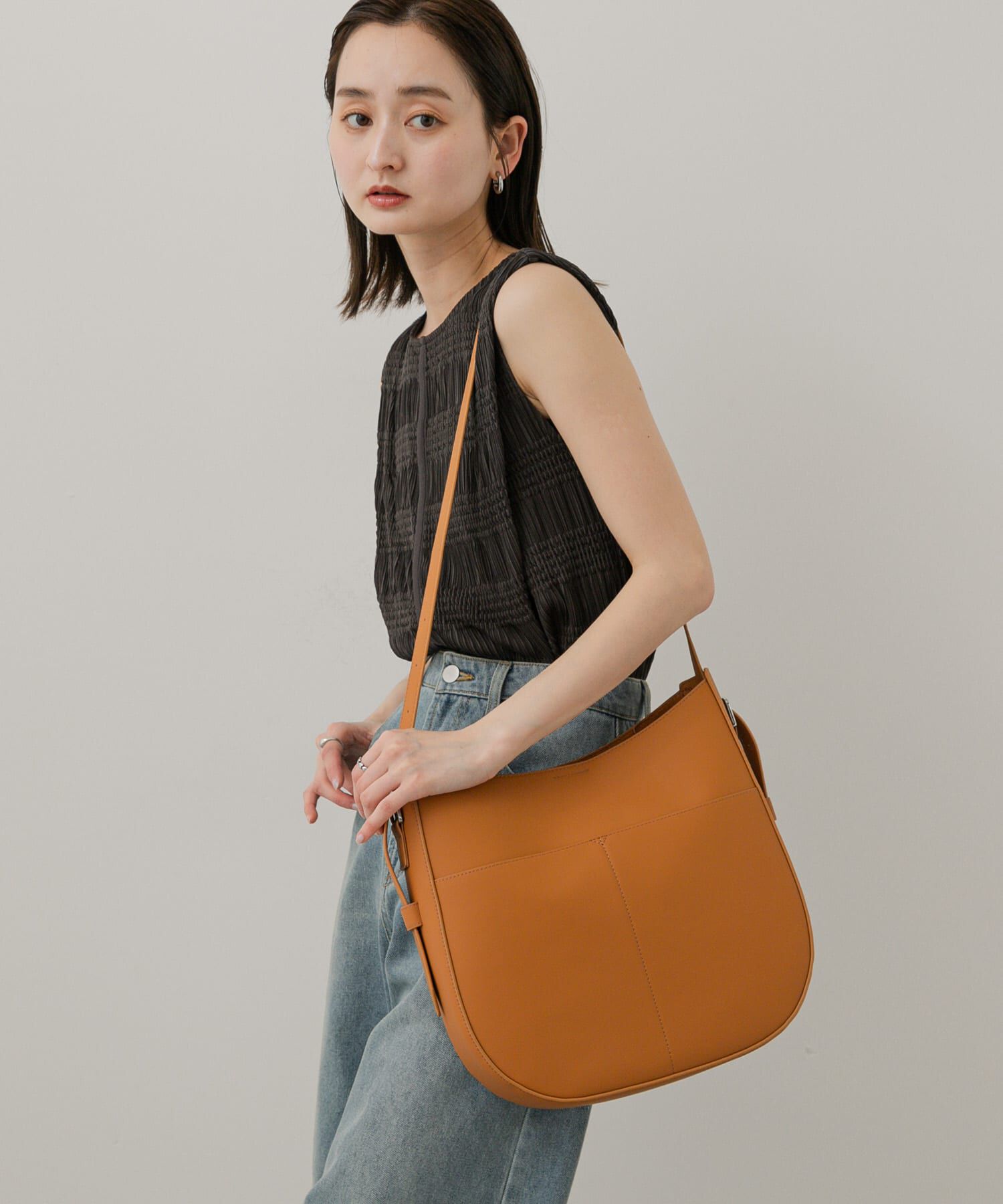 SENSE OF PLACE by URBAN RESEARCH「アウトポケットビッグショルダーバッグ」|ショルダー・メッセンジャー|