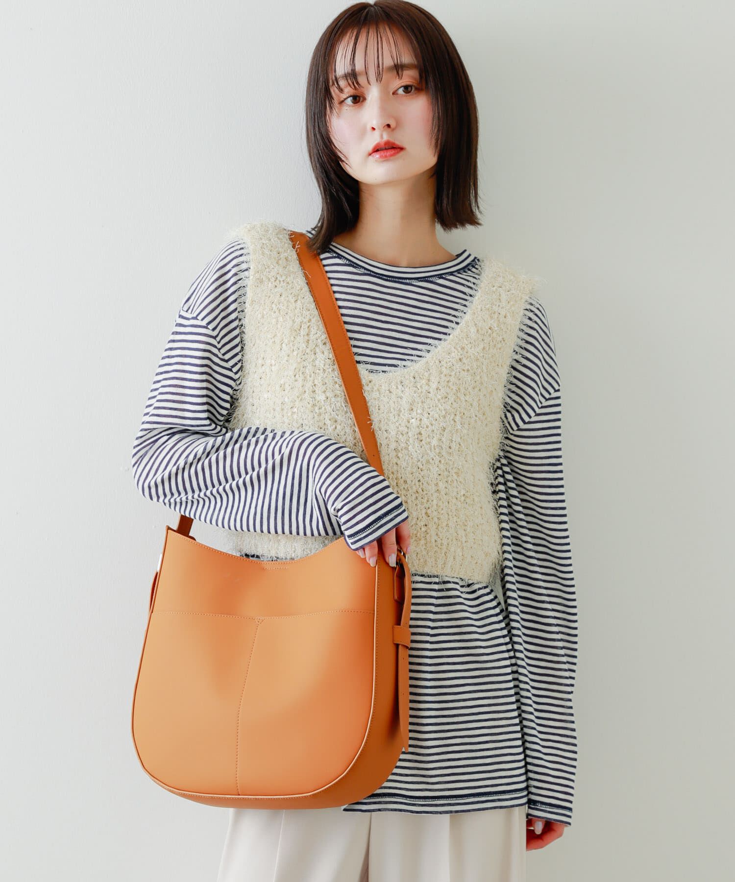 SENSE OF PLACE by URBAN RESEARCH「アウトポケットビッグショルダーバッグ」|ショルダー・メッセンジャー|