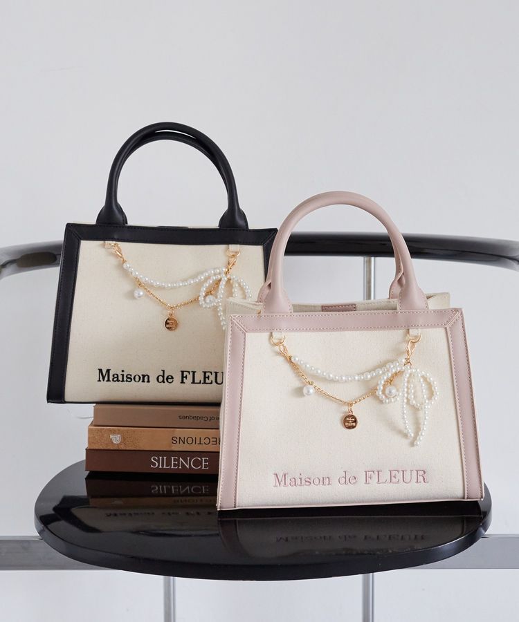 Maison de FLEUR「チャーム付きスクエア2Wayバッグ」|トートバッグ|