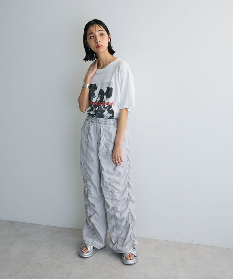 AnriettMusee「レトロフラワーロゴ入りプリントTシャツ」|Tシャツ・カットソー|