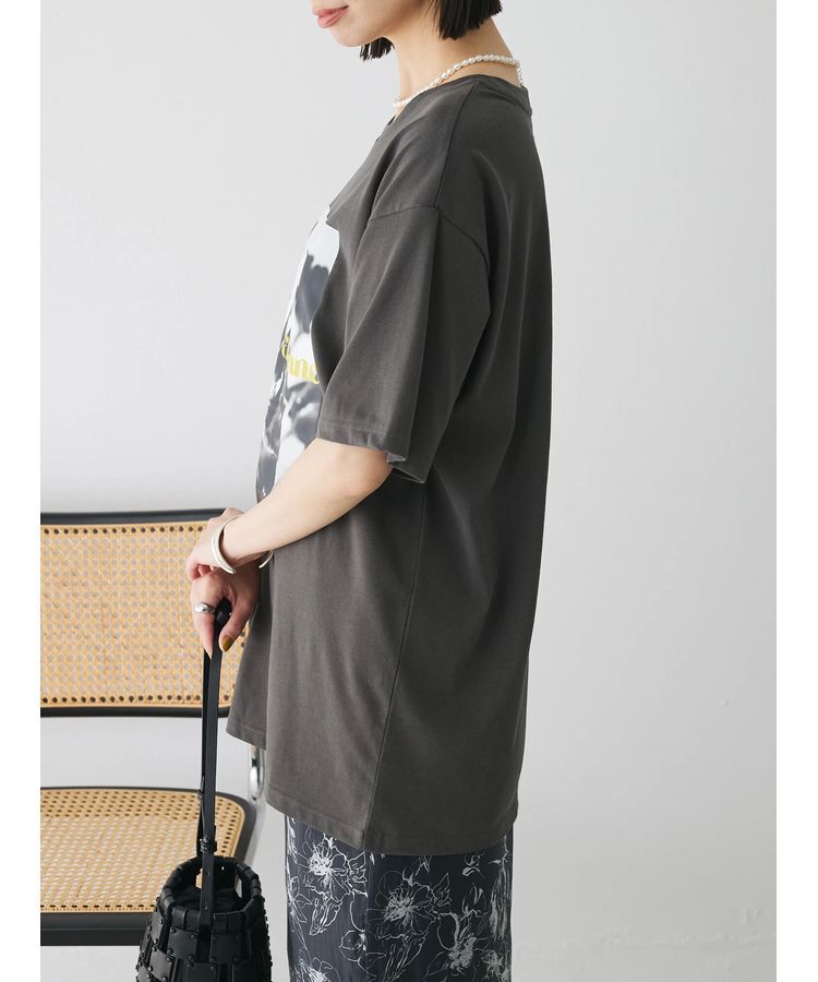 AnriettMusee「レトロフラワーロゴ入りプリントTシャツ」|Tシャツ・カットソー|