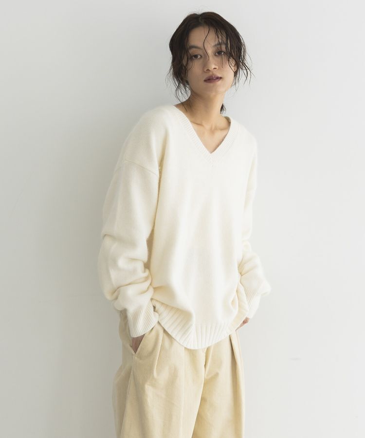 GARAGE OF GOOD CLOTHING「【TORRAZZO DONNA】ベーシックVネックニット」|ニット・セーター|White