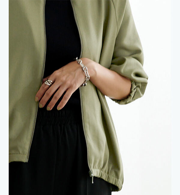 ur's「バルーンシルエットクルーネックブルゾン」|ブルゾン・スタジャン|