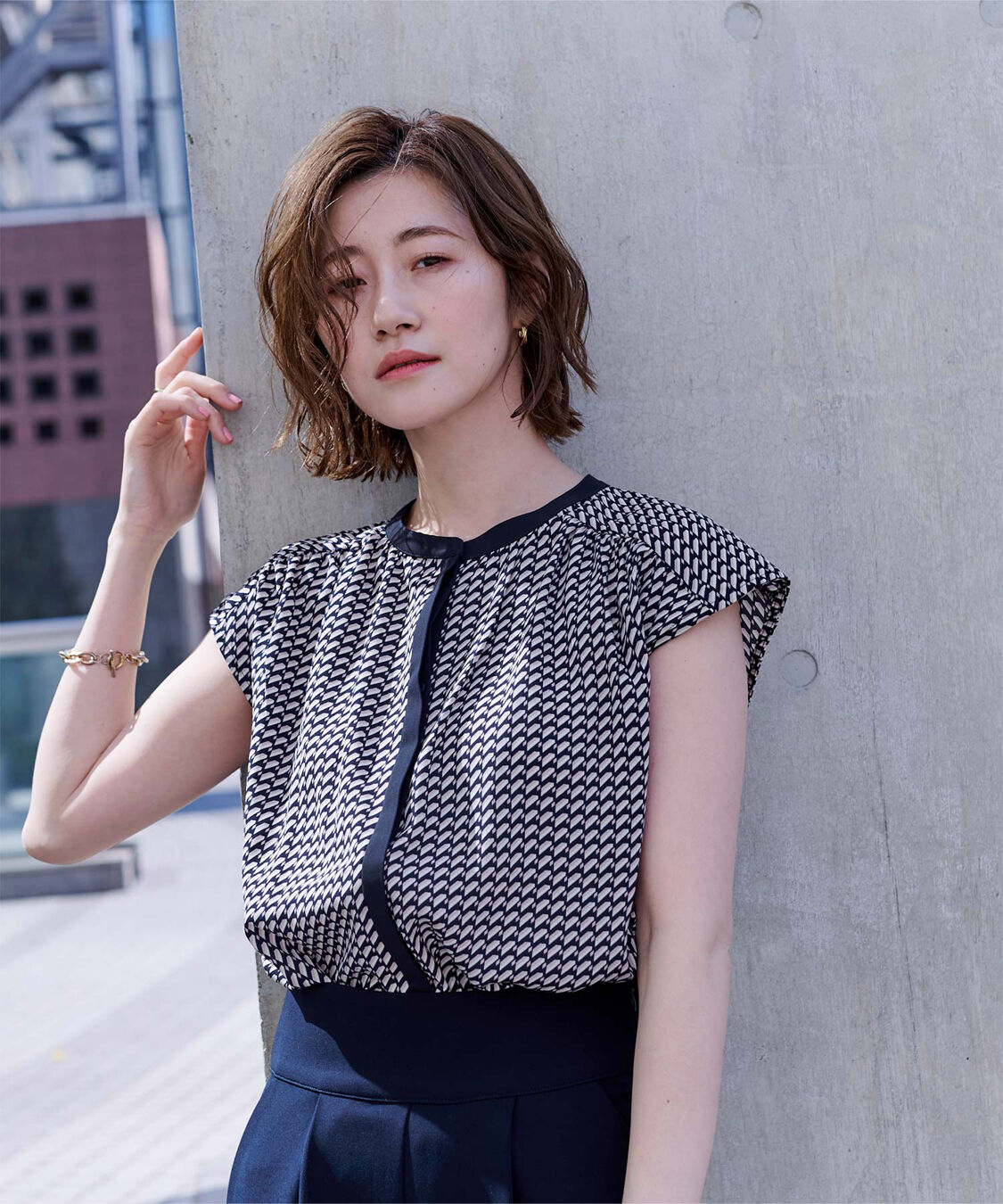 ur's「フレンチスリーブバンドカラーブラウス」|シャツ・ブラウス|ネイビー