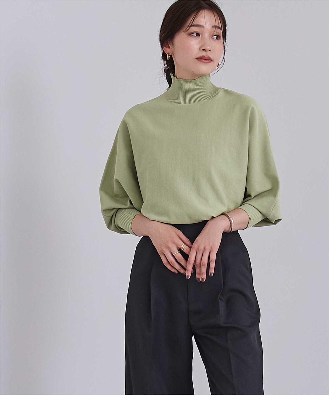 ur's「スポンディッシュハイネックドルマンスリーブニット」|ニット・セーター|