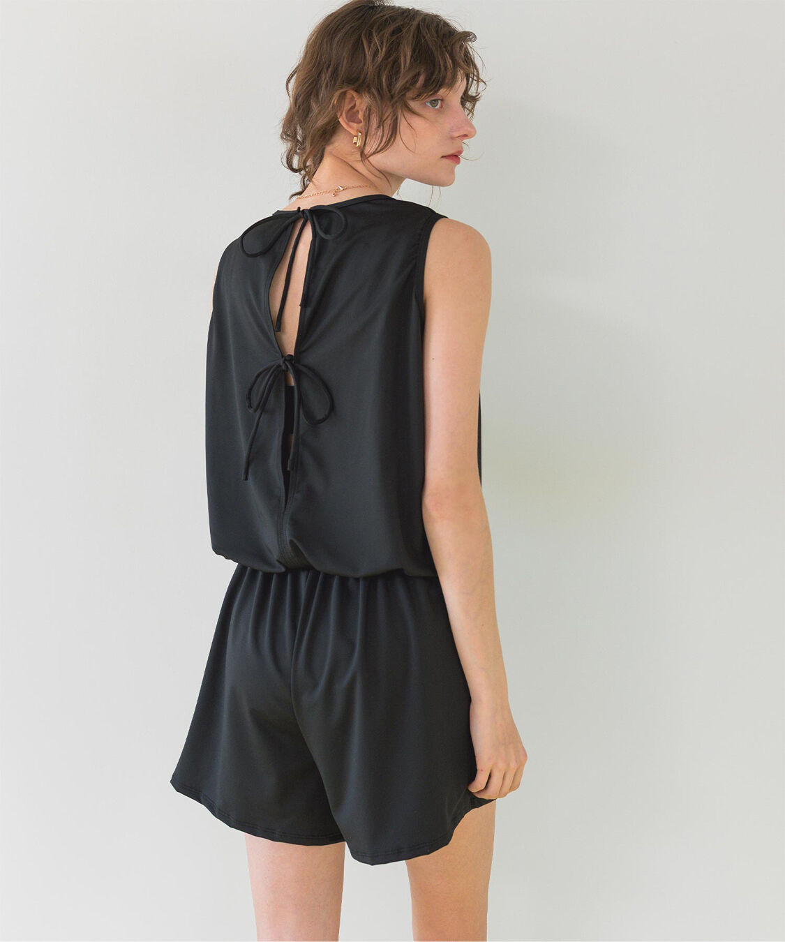 SEA DRESS「ﾊﾞｯｸﾘﾎﾞﾝﾉｰｽﾘｰﾌﾞｵｰﾙｲﾝﾜﾝ/水着」|コンビネゾン|ブラック