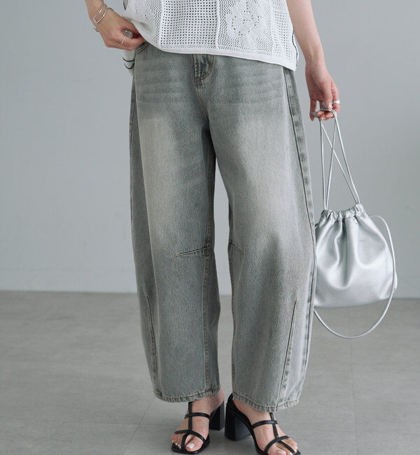  「【低身長・高身長対応/サイズ展開あり】デニムカーブレッグパンツ」|デニム|グレー
