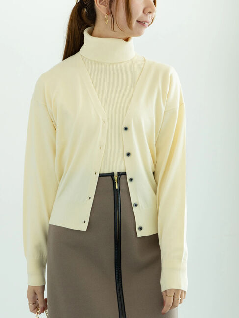 Te chichi「12G Vネックカーディガン」|カーディガン|オフホワイト