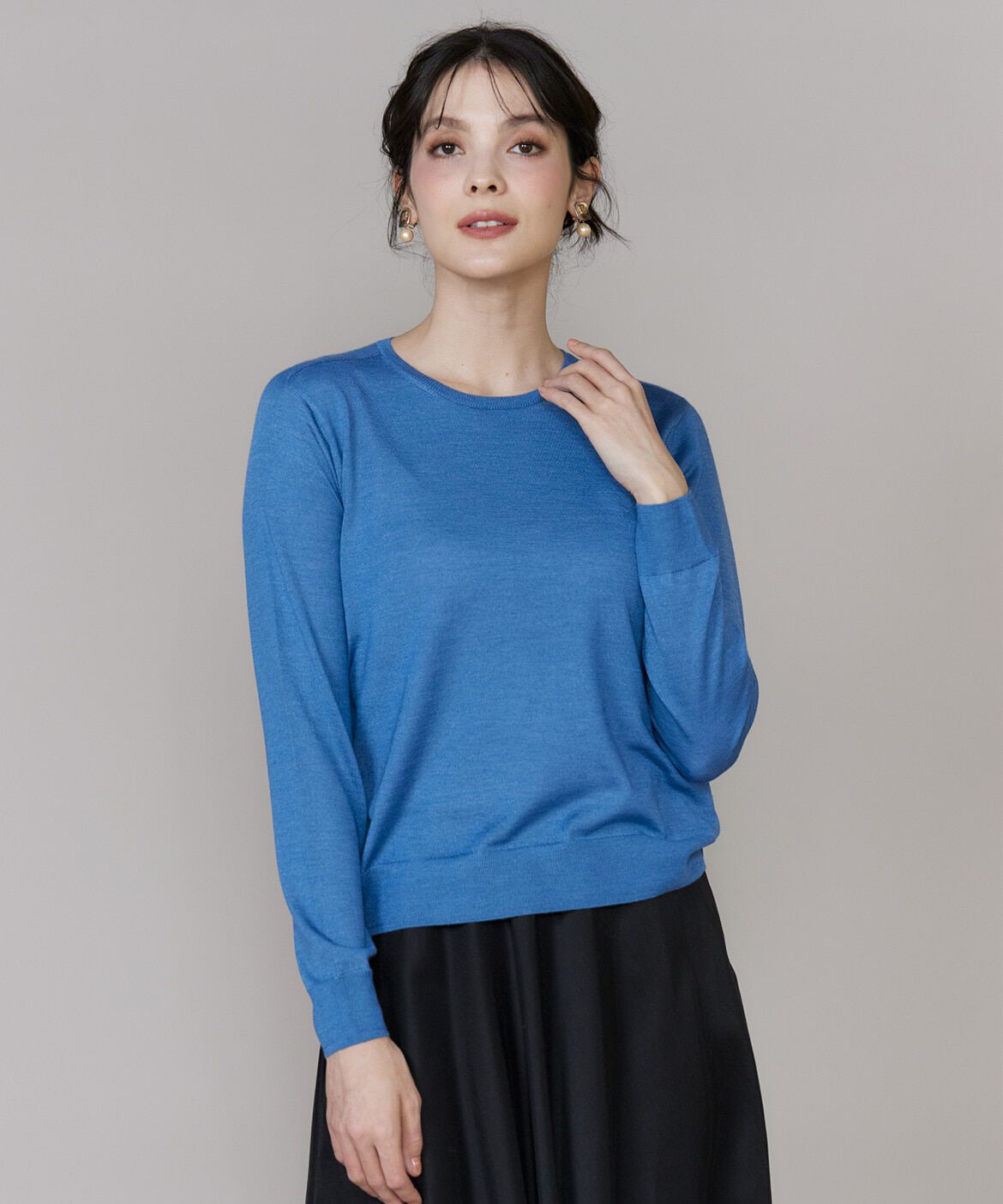 INED「《CONTESSA》シルクカシミヤクルーネックニット」|ニット・セーター|ブルー1
