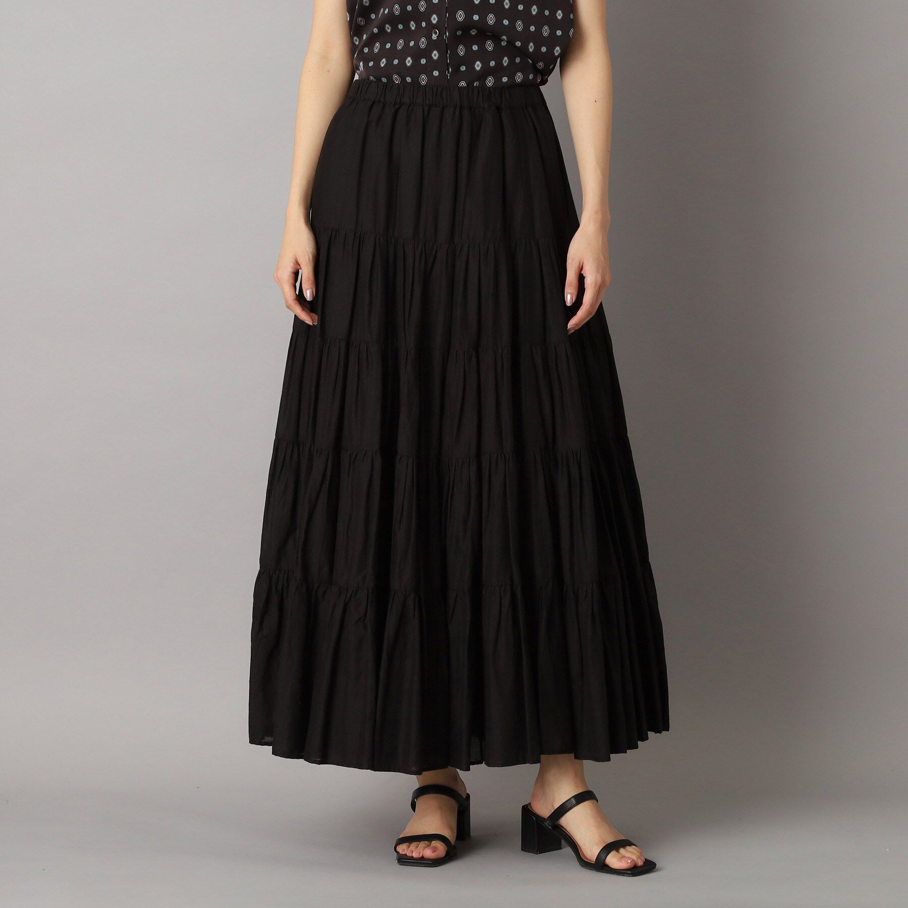 DRESSTERIOR「【大人百花春号掲載 モデル美香さん着用】洗える/コットンボイルティアードスカート」|スカート|