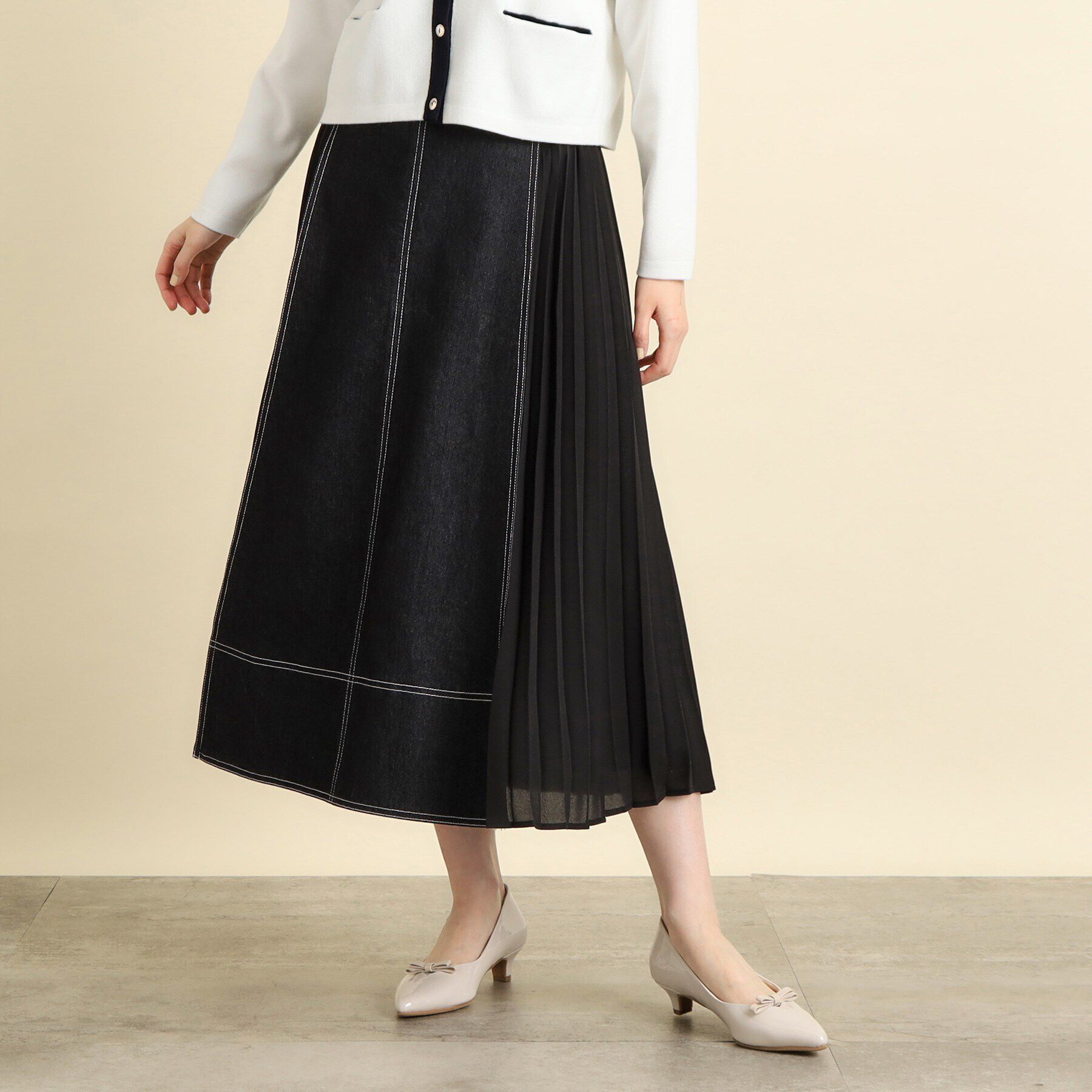 grove「【高身長さん向け＋6cm】デニムサイドプリーツスカート」|スカート|デニムブラック(01